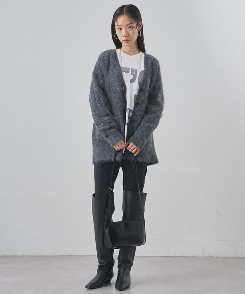 Whim Gazette（ウィムガゼット）の「スーリーアルパカカーディガン（カーディガン/ボレロ・レディース・オフホワイト/チャコールグレー・FREE）」の3枚目の写真