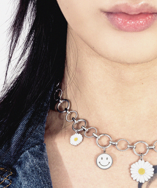 BLACKPURPLE（ブラックパープル）の「5P ハッピーデイネックレス（ネックレス・メンズ・その他・FREE）」の3枚目の写真