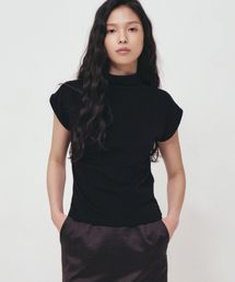 HALF NECK SLIM TOP_BLACK