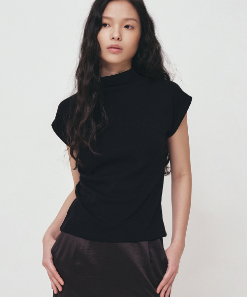 NICK&NICOLE（ニックアンドニコール）の「HALF NECK SLIM TOP_BLACK（Tシャツ/カットソー・レディース・その他・MEDIUM/LARGE）」の2枚目の写真