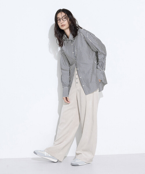 COMME CA Wardrobe(コムサワードローブ)の「オーガニックキュプラ混 ストライプシャツ(シャツ/ブラウス・レディース・ネイビー/ブラウン・FREE)」の4枚目の写真