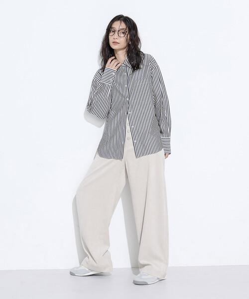 COMME CA Wardrobe(コムサワードローブ)の「オーガニックキュプラ混 ストライプシャツ(シャツ/ブラウス・レディース・ネイビー/ブラウン・FREE)」の5枚目の写真