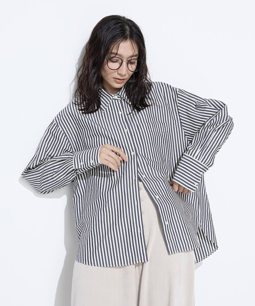 COMME CA Wardrobe(コムサワードローブ)の「オーガニックキュプラ混 ストライプシャツ(シャツ/ブラウス・レディース・ネイビー/ブラウン・FREE)」の7枚目の写真