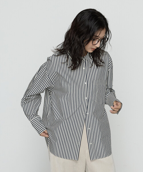 COMME CA Wardrobe(コムサワードローブ)の「オーガニックキュプラ混 ストライプシャツ(シャツ/ブラウス・レディース・ネイビー/ブラウン・FREE)」の18枚目の写真