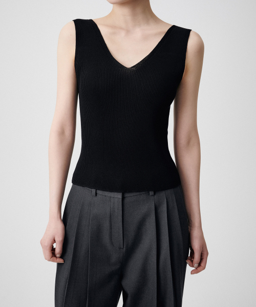 MUSINSA STANDARD WOMAN（ムシンサスタンダードウーマン）の「ウィメンズリブドVネックニットスリーブレストップ[ブラック]（ニット/セーター・レディース・その他・SMALL/MEDIUM/LARGE/X-SMALL）」の3枚目の写真