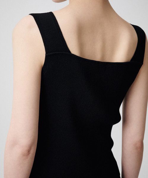 MUSINSA STANDARD WOMAN（ムシンサスタンダードウーマン）の「ウィメンズリブドVネックニットスリーブレストップ[ブラック]（ニット/セーター・レディース・その他・SMALL/MEDIUM/LARGE/X-SMALL）」の6枚目の写真