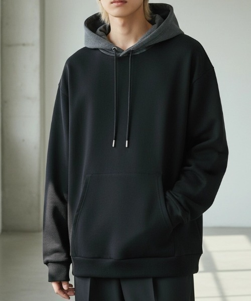 ARULE（アルール）の「A'GEM/9 × .kom 『ARULE/アルール』Layered Hood Design Pullover/レイヤードフードデザインプルオーバー（パーカー・メンズ・ブラック/グレー・L/XL）」の3枚目の写真
