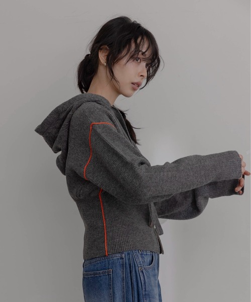 ZIPスリットフーディーニットトップス Eimee Law│Eimee Law & LHELBIE