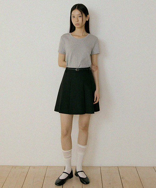 LINGSEOUL(リングソウル)の「pleated short skirt-black(スカート・レディース・その他・SMALL/MEDIUM)」の4枚目の写真