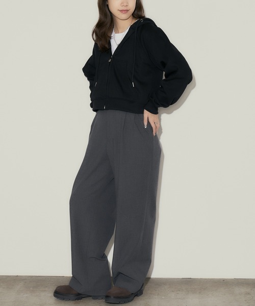 H.TOKYO(エイチトウキョウ)の「クロップドフルジップパーカー(パーカー・レディース・カーキ/ブラック/グレー・MEDIUM/LARGE/X-LARGE)」の5枚目の写真