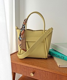 31 Sons de mode（トランテアン　ソン　ドゥ　モード）の「スカーフ付きハンドバッグ（ハンドバッグ）」