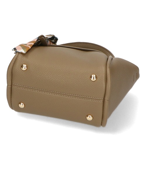 31 Sons de mode（トランテアン　ソン　ドゥ　モード）の「スカーフ付きハンドバッグ（ハンドバッグ・レディース・ベージュ/イエロー/ブラック/グリーン/アイボリー・ﾌﾘ-）」の19枚目の写真