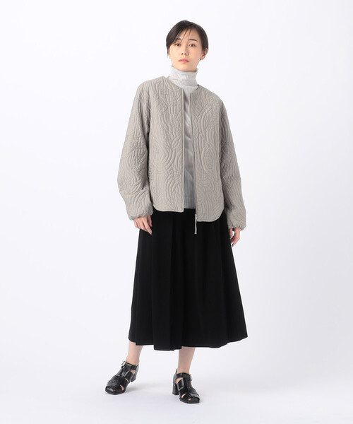 Gabardine K.T(ギャバジンケーティー)の「〔 +サイズ 〕 【前後2WAY】シアーストライプジャージー シアーストライプカットソー(Tシャツ/カットソー・レディース・グリーン系その他/ホワイト/ライトグレー/サックスブルー・13号/17号)」の7枚目の写真