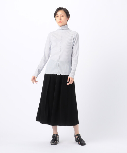 Gabardine K.T(ギャバジンケーティー)の「〔 +サイズ 〕 【前後2WAY】シアーストライプジャージー シアーストライプカットソー(Tシャツ/カットソー・レディース・グリーン系その他/ホワイト/ライトグレー/サックスブルー・13号/17号)」の13枚目の写真
