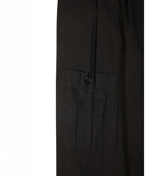 SYNQIA(シンキア)の「リネンユーティリティワイドトラウザー ブラック(その他パンツ・メンズ・その他・LARGE/SMALL/MEDIUM)」の4枚目の写真