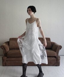 RUBATI（ルバティ）の「シークインレースレイヤードドレス_ホワイト（ワンピース）」