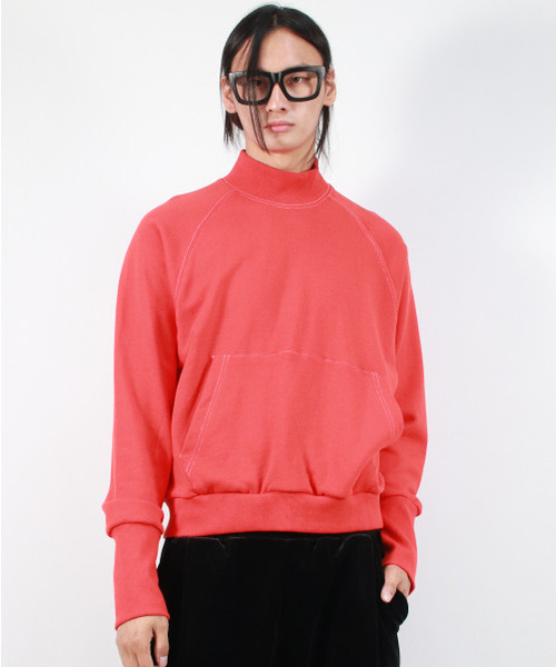 DEMARC（ドゥマーク）の「M HIGH-NECK MEDIUM-FIT STITCH RAGLAN SWEATSHIRT -  Red（スウェット・メンズ・その他・FREE）」の6枚目の写真