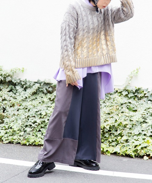 OSMOSIS(オズモーシス)の「グラデーションケーブルニットプルオーバー(ニット/セーター・レディース・ブラック/アイボリー/グレー・ONE SIZE)」の8枚目の写真