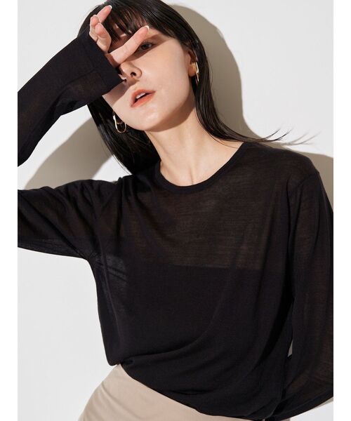 ELENDEEK(エレンディーク)の「ウールシアーロングTニット(ニット/セーター・レディース・オフホワイト/ブルー/ブラック/イエロー/ピンク・FREE)」の3枚目の写真