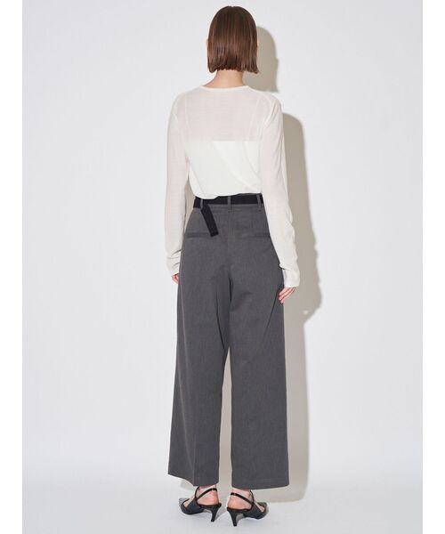 ELENDEEK(エレンディーク)の「ウールシアーロングTニット(ニット/セーター・レディース・オフホワイト/ブルー/ブラック/イエロー/ピンク・FREE)」の9枚目の写真