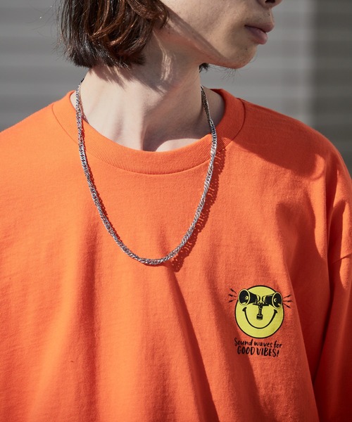 DIET BUTCHER SLIM SKIN(ダイエットブッチャースリムスキン)の「DIET BUTCHER SLIM SKIN/ダイエットブッチャースリムスキン SINE WAVE LS バックプリント クルーネックロンT(Tシャツ/カットソー・メンズ・オレンジ/パープル/グリーン/チャコールグレー/ナチュラル/ライトピンク・FREE)」の12枚目の写真