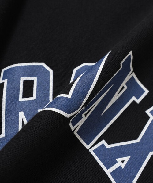 Champion(チャンピオン)の「【別注】Champion / リバースウィーブ(R)シティ ロングスリーブTシャツ(Tシャツ/カットソー・メンズ・ブラック/アイボリー/ブルー・S/M/L/XL)」の9枚目の写真