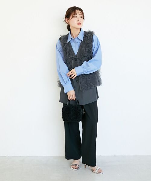 le.coeur blanc(ルクールブラン)の「《WEB限定アイテム》チュールレイヤードセットジレ(その他アウター・レディース・ブラック/グレイッシュベージュ/グレー・38)」の12枚目の写真