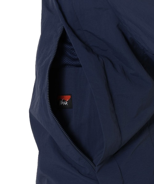 NANGA（ナンガ）の「NYLON TUSSER TRACK JACKET/ナイロンタッサー トラックジャケット（ブルゾン・メンズ・ネイビー/ブラック/カーキ・L/M/XL/S）」の22枚目の写真