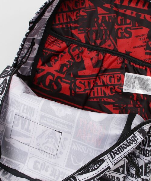 JANSPORT(ジャンスポーツ)の「【JANSPORT】JANSPORT X STRANGER THINGS SUPERBREAK PLUS HAWKINS POST - HAWKINS POST(バックパック/リュック・メンズ・マルチ・FREE)」の4枚目の写真