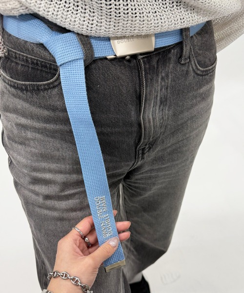 DOUBLE NAME（ダブルネーム）の「マットバックルロゴ刺しゅうガチャベルト（ベルト・レディース・ブルー/オフホワイト/レッド/イエロー・FREE）」の9枚目の写真