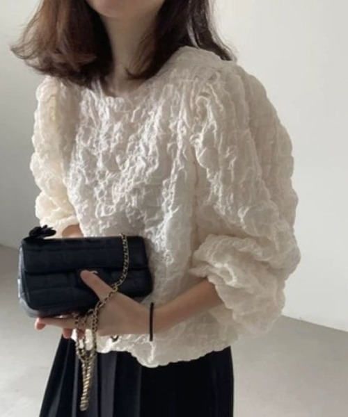 Lips(リップス)の「ワッフル風変わり織プルオーバーブラウス/袖口ゴム/ボリューム袖(Tシャツ/カットソー・レディース・ホワイト/ブラック・FREE)」の7枚目の写真