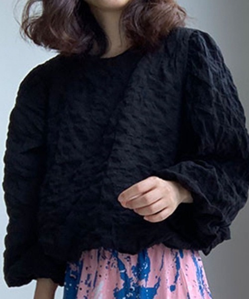 Lips(リップス)の「ワッフル風変わり織プルオーバーブラウス/袖口ゴム/ボリューム袖(Tシャツ/カットソー・レディース・ホワイト/ブラック・FREE)」の10枚目の写真