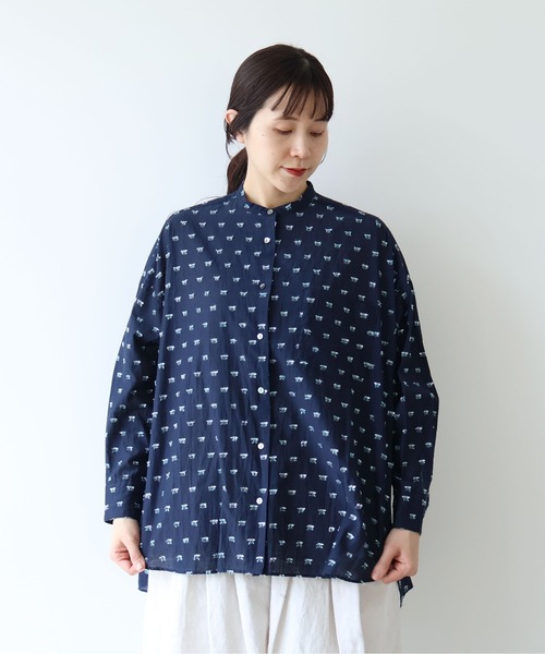 yuni（ユニ　）の「Cotton/Nylon ラメジャカード wide シャツ（シャツ/ブラウス・レディース・グレー/ピンク/ネイビー・FREE）」の2枚目の写真