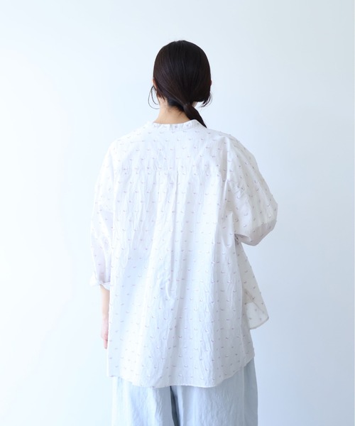 yuni（ユニ　）の「Cotton/Nylon ラメジャカード wide シャツ（シャツ/ブラウス・レディース・グレー/ピンク/ネイビー・FREE）」の17枚目の写真