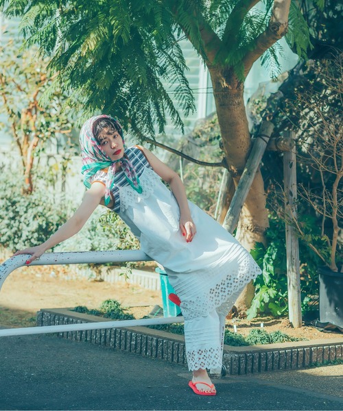 Dot＆Stripes CHILD WOMAN（ドットアンドストライプス　チャイルドウーマン）の「コットンリネンキャンバス フラワーカットワークキャミワンピース（ワンピース・レディース・ホワイト・FREE）」の4枚目の写真