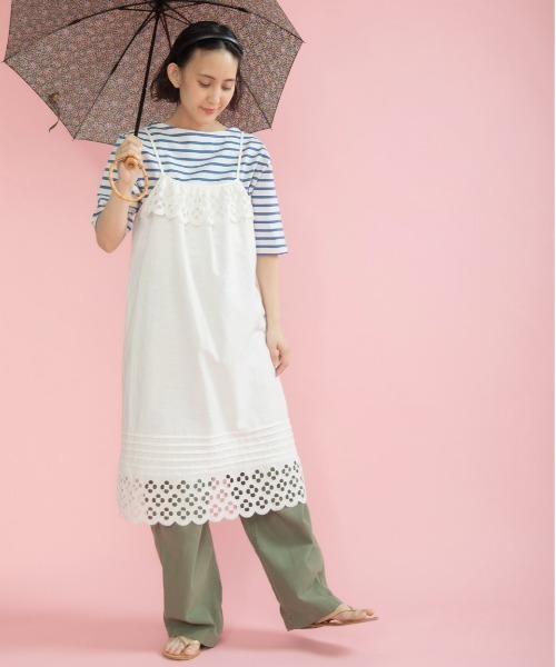 Dot＆Stripes CHILD WOMAN（ドットアンドストライプス　チャイルドウーマン）の「コットンリネンキャンバス フラワーカットワークキャミワンピース（ワンピース・レディース・ホワイト・FREE）」の10枚目の写真