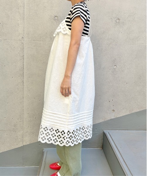Dot＆Stripes CHILD WOMAN（ドットアンドストライプス　チャイルドウーマン）の「コットンリネンキャンバス フラワーカットワークキャミワンピース（ワンピース・レディース・ホワイト・FREE）」の19枚目の写真