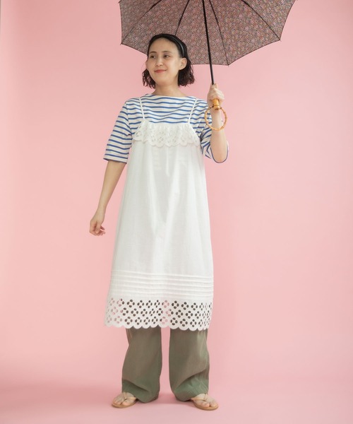 Dot&Stripes CHILD WOMAN(ドットアンドストライプス チャイルドウーマン)の「コットンリネンキャンバス フラワーカットワークキャミワンピース(ワンピース・レディース・ホワイト・FREE)」の11枚目の写真