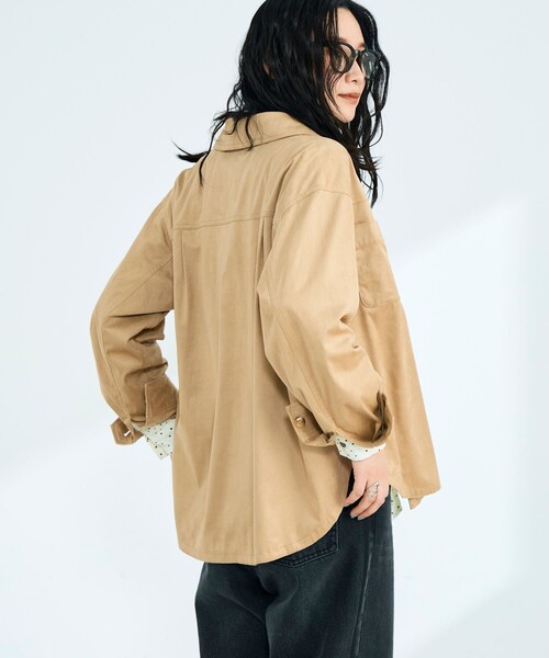 fredy emue(フレディエミュ)の「フェイクスエードシャツ(シャツ/ブラウス・レディース・ピンク/ベージュ/アイボリー・38)」の5枚目の写真