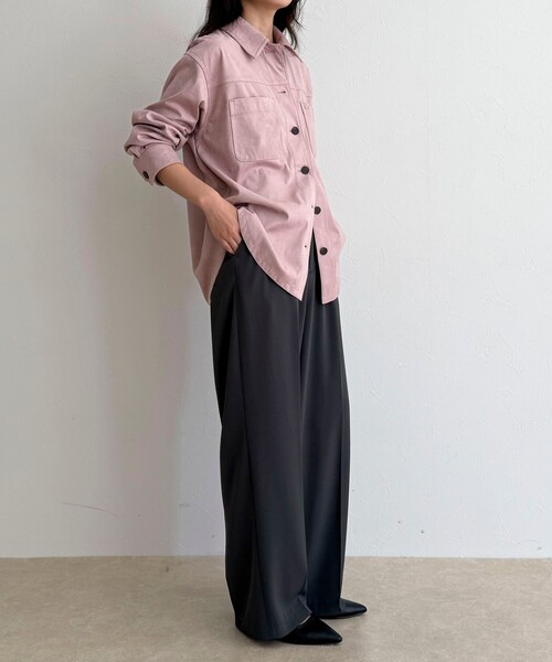 fredy emue(フレディエミュ)の「フェイクスエードシャツ(シャツ/ブラウス・レディース・ピンク/ベージュ/アイボリー・38)」の8枚目の写真