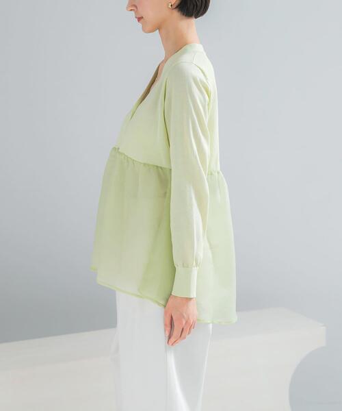 URBAN RESEARCH ROSSO WOMEN(アーバンリサーチ ロッソ)の「『WEB限定』ドッキングペプラムカーディガン(カーディガン/ボレロ・レディース・ブラック/グリーン系その他/ホワイト・FREE)」の10枚目の写真