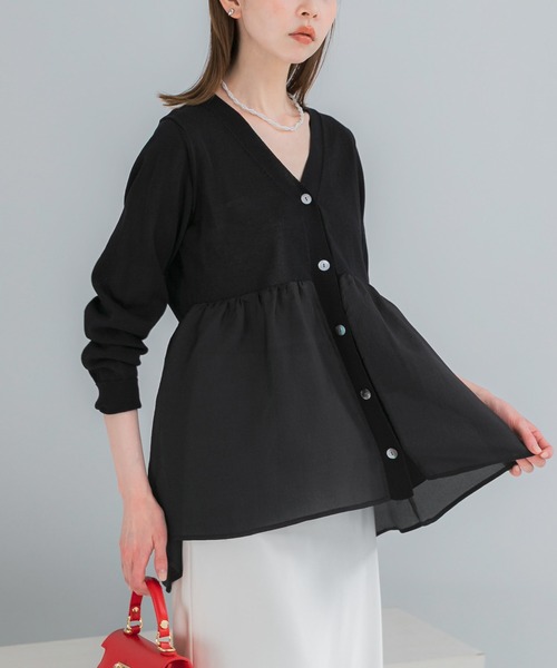 URBAN RESEARCH ROSSO WOMEN（アーバンリサーチ　ロッソ）の「『WEB限定』ドッキングペプラムカーディガン（ニット/セーター・レディース・ブラック/グリーン系その他/ホワイト・FREE）」の4枚目の写真