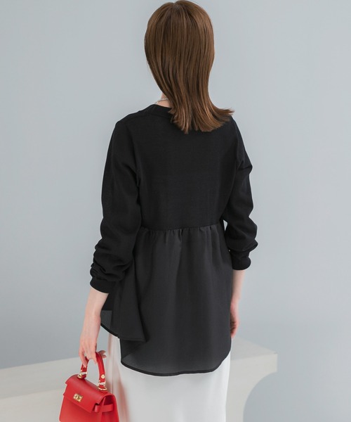 URBAN RESEARCH ROSSO WOMEN（アーバンリサーチ　ロッソ）の「『WEB限定』ドッキングペプラムカーディガン（ニット/セーター・レディース・ブラック/グリーン系その他/ホワイト・FREE）」の5枚目の写真