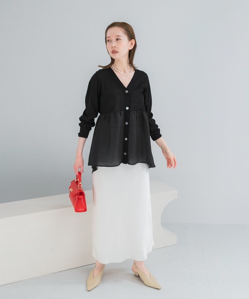 URBAN RESEARCH ROSSO WOMEN（アーバンリサーチ　ロッソ）の「『WEB限定』ドッキングペプラムカーディガン（ニット/セーター・レディース・ブラック/グリーン系その他/ホワイト・FREE）」の6枚目の写真