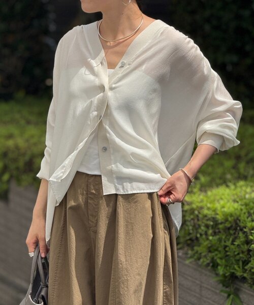 BEARDSLEY(ビアズリー)の「シアーブラウスカーデ(シャツ/ブラウス・レディース・ピンク/ホワイト/ネイビー/ブラック/グリーン/レッド・FREE)」の19枚目の写真