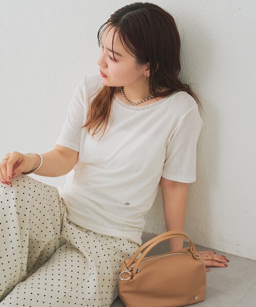 mystic(ミスティック)の「サイドギャザーシアーTシャツ(Tシャツ/カットソー・レディース・オフホワイト/ブラック/ピンク・FREE)」の4枚目の写真