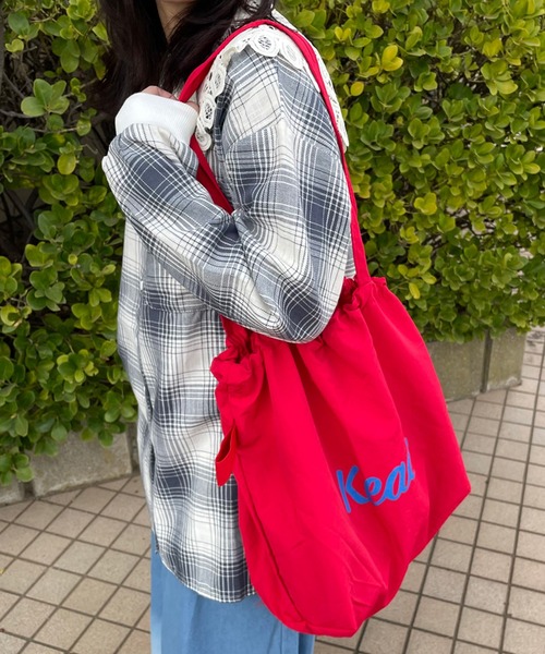 CRB(シーアールビー)の「配色ロゴトートバッグ(トートバッグ・レディース・ホワイト×ピンク/ラベンダー/イエロー/ブラック/ホワイト×ブラック/レッド・F)」の14枚目の写真