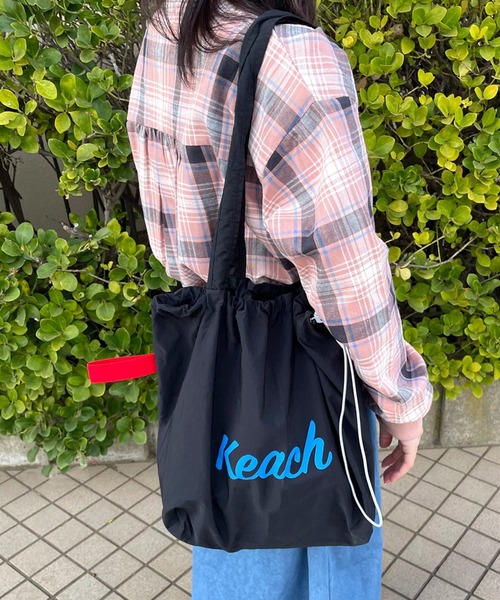 CRB(シーアールビー)の「配色ロゴトートバッグ(トートバッグ・レディース・ホワイト×ピンク/ラベンダー/イエロー/ブラック/ホワイト×ブラック/レッド・F)」の18枚目の写真