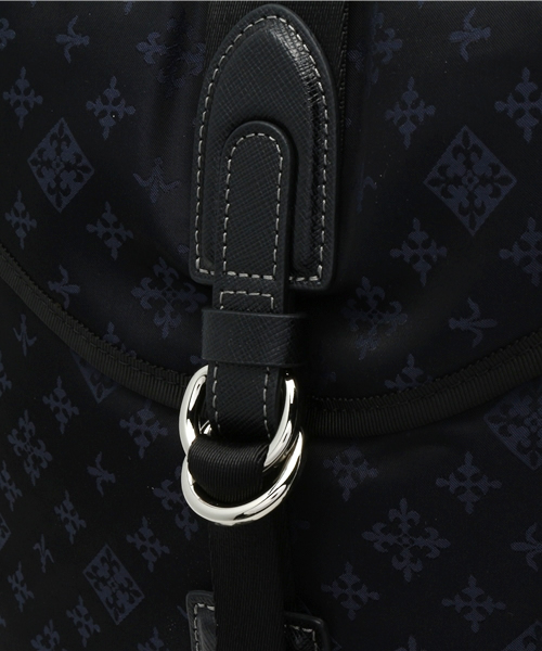 russet for traveller(ラシット フォー トラベラー)の「スクエア型バックパック【Back Pack】(バックパック/リュック・レディース・グレー・FREE)」の11枚目の写真