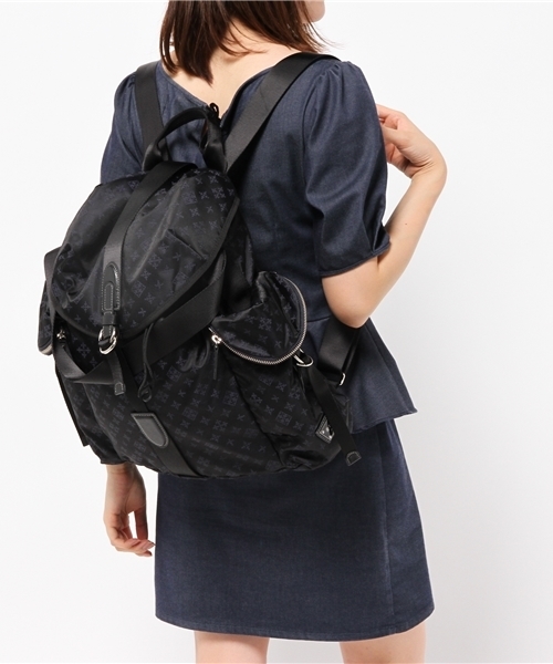 russet for traveller(ラシット フォー トラベラー)の「スクエア型バックパック【Back Pack】(バックパック/リュック・レディース・グレー・FREE)」の9枚目の写真